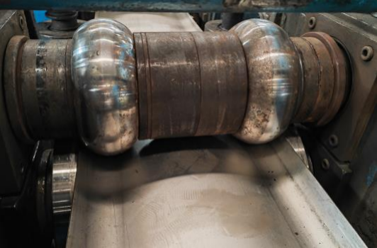 abaqus大口径钛焊管辊弯成型数值仿真与试验研究